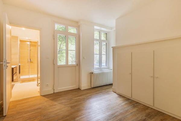 Maison à vendre 10 pièces 395m² Boulogne-sur-Mer (62200)