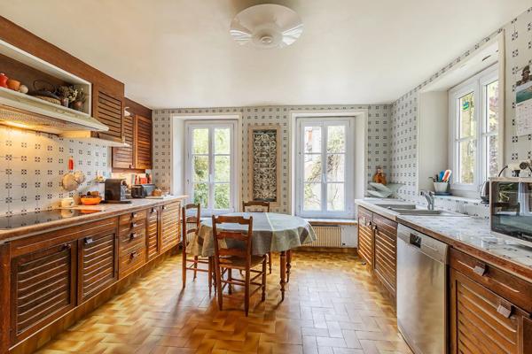 Maison à vendre 10 pièces 395m² Boulogne-sur-Mer (62200)