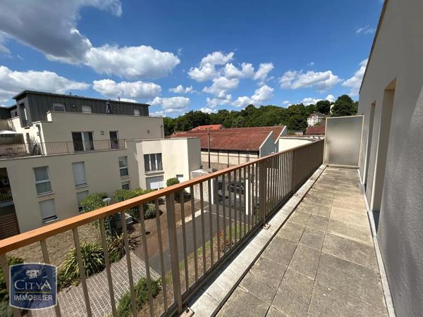 Appartement à louer 3 pièces 51.2m² Corbeil-Essonnes (91100)