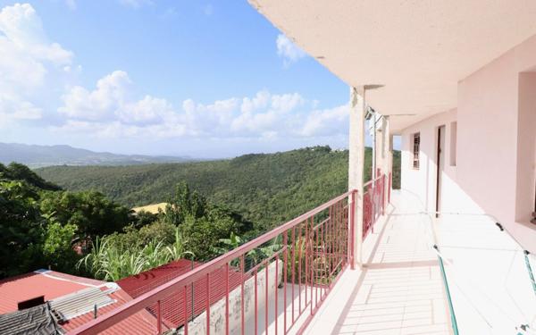 Maison à vendre    4 pièces •  Sainte-Luce