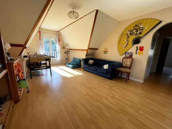 28130 VILLIERS LE MORHIER 184 m2 et terrain 1623 m2