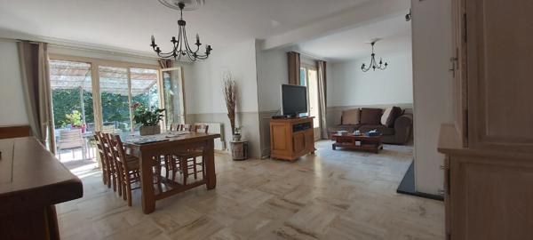 28130 VILLIERS LE MORHIER 184 m2 et terrain 1623 m2