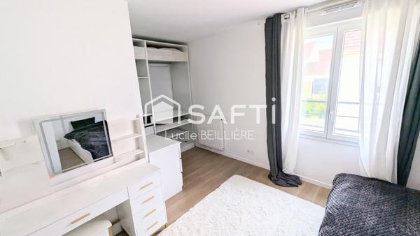 À Ballainvilliers, maison de 87 m² (T4) sur une parcelle de 101 m² avec box.