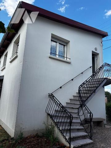 A VENDRE LE VAL D'AJOL VOSGES 88340 MAISON GARAGES

Maison individuelle, non mitoyenne, compr...