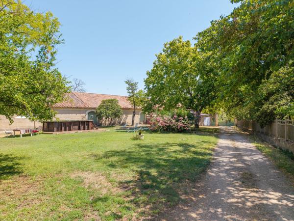 Vente Château Béziers 28 Pièces 781 m²