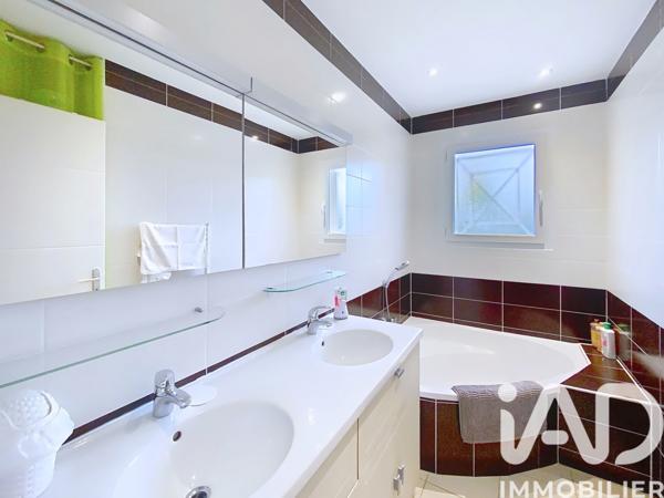 Maison à vendre 6 pièces 130 m² Saint-Justin