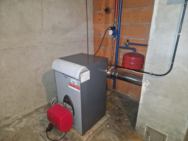 Charmante maison sur sous sol avec terrain,