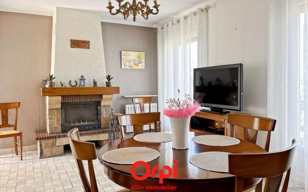 Maison à vendre    4 pièces • 76 m2 Désertines