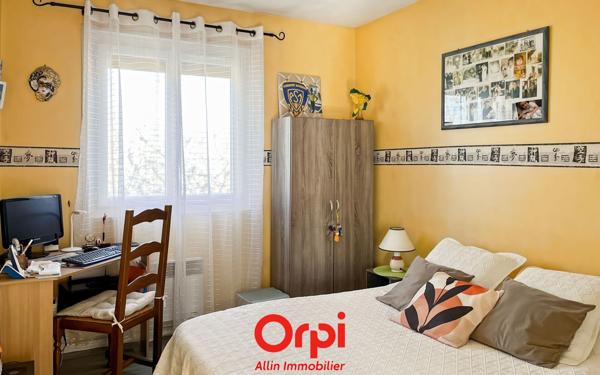 Maison à vendre    4 pièces • 76 m2 Désertines