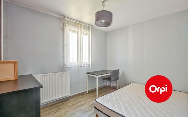 Appartement à vendre    4 pièces • 83,40 m2 Saint-Priest