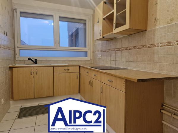 BRON APPARTEMENT T2 avec parking privatif