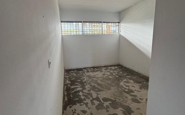 Appartement à vendre    3 pièces • 48,03 m2 Les Abymes