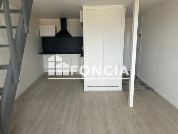 Location Studio 35.07 m² - 6ème ETAGE - PORTE 31 Niort 79000