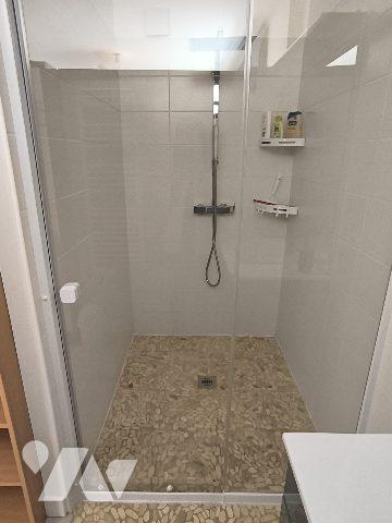 DEUX LOGEMENTS OU CINQ CHAMBRES