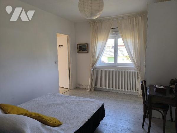 DEUX LOGEMENTS OU CINQ CHAMBRES