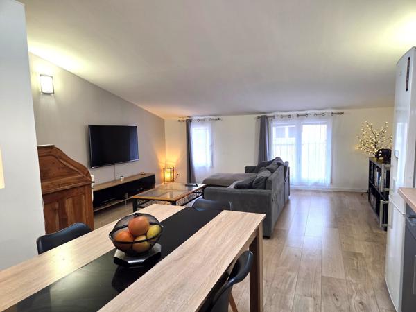 Maison de village  T6 rénovée au cœur de Solliès-Pont - POTENTIA