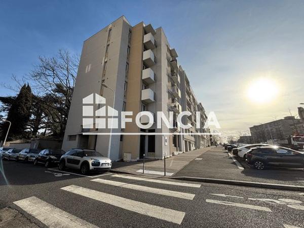 Location Studio 26.9 m² - 2 RUE CLAUDE FARRERE Lyon 69003