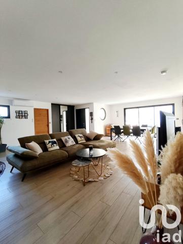 Maison à vendre 6 pièces 147 m² Sallèles-d'Aude