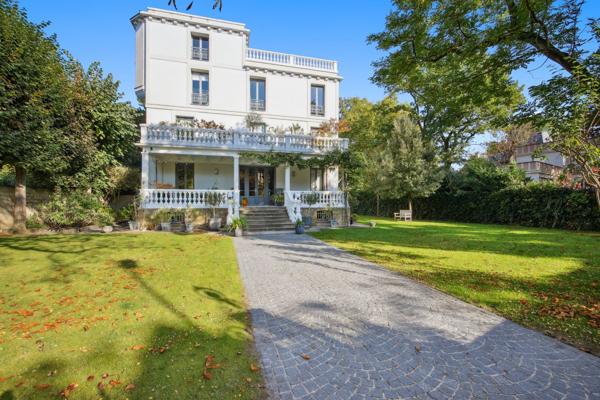 Vente Maison de luxe Le Vésinet 6 Pièces 200 m²