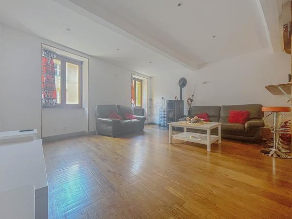 Maison de village, 4 pièces, 91 m2 à Bessenay