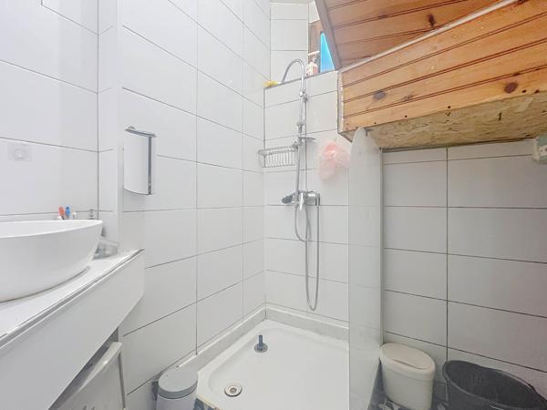 Maison de village, 4 pièces, 91 m2 à Bessenay