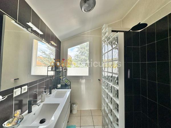 Vente Villa130 m² - 5 Pièces - BLANZAC (43350)