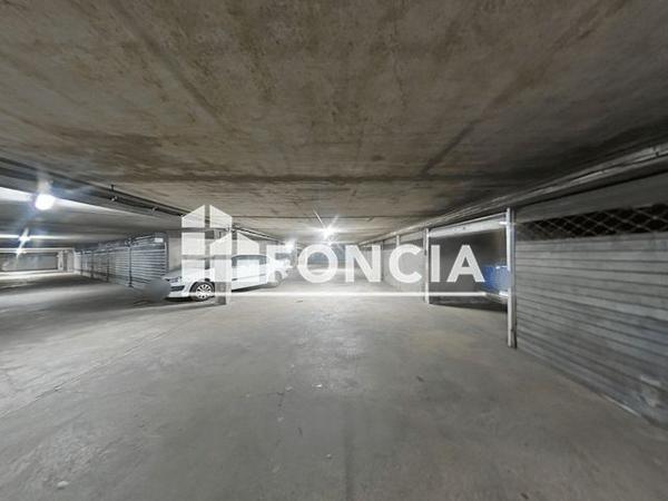 Location Parking - 20 AVE GENERAL NOGUES Toulon 83000