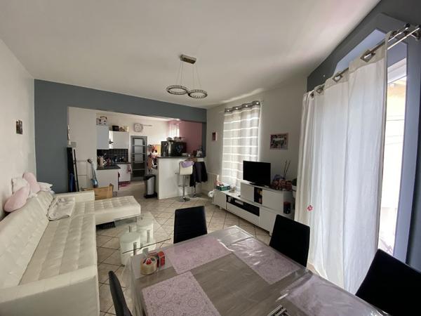 Appartement F3 - MONTROND LES BAINS