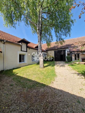 MAISON À VENDRE DE 6 PIÈCES DE 228,00 M²