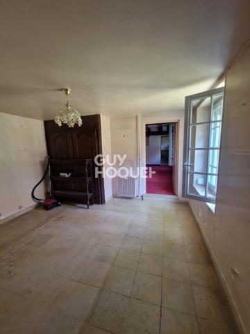 MAISON À VENDRE DE 6 PIÈCES DE 228,00 M²