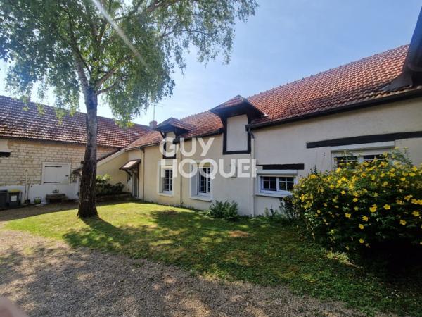 MAISON À VENDRE DE 6 PIÈCES DE 228,00 M²