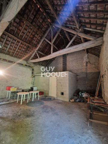 MAISON À VENDRE DE 6 PIÈCES DE 228,00 M²