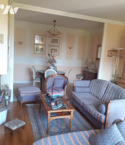 maison avec grand terrain de 1800m2 avec bassin