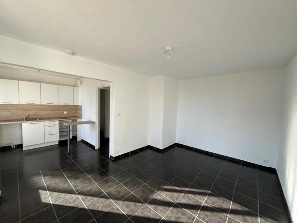 APPARTEMENT T1 A LOUER - LE COTEAU