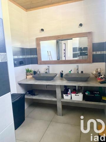 Maison à vendre 6 pièces 195 m² Saint-Pierre