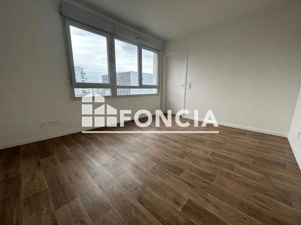 Location Appartement 2 pièces 48.73 m² - 14 RUE ENRICO PIGOZZI Poissy 78300