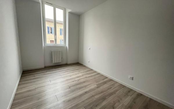 Appartement à louer    3 pièces •  Briatexte