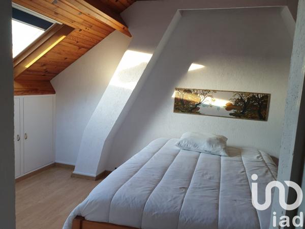 Maison traditionnelle 6 pièces de 130 m² à Roissy-en-Brie (77680)