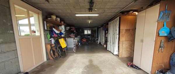 CHARMANTE MAISON   5 pièce(s) 105 m2 sur terrain  1100 m2 clôturé et plat