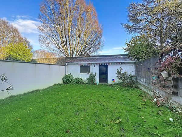 Maison Nantes Quartier Sainte-Anne, beau jardin, avec garage