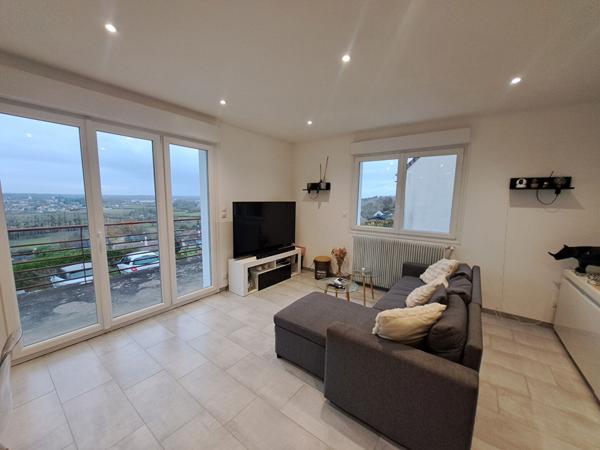 MAISON RENOVEE AVEC VUE DEGAGEE