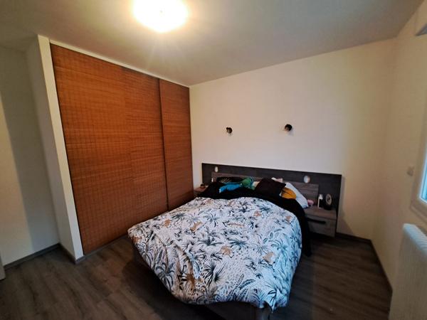 MAISON RENOVEE AVEC VUE DEGAGEE