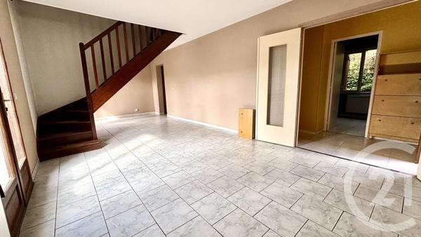 Maison à vendre  5 pièces - 119 m 2   CLAYE SOUILLY  - 77