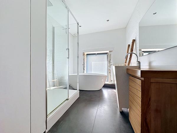Maison 6 pièces 204 m2