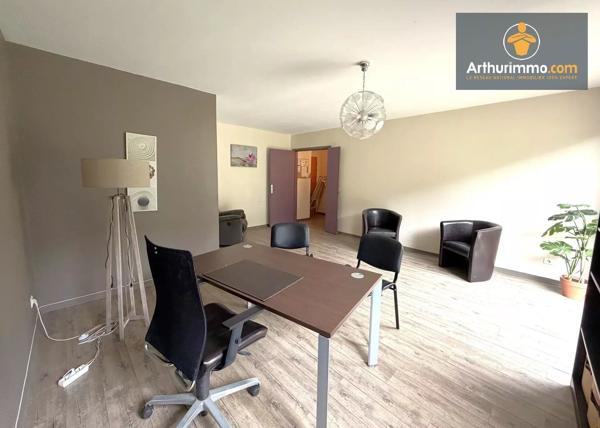 Vente                                                      Appartement
                        
                     2 pièces                      51 m2                     à Compiègne