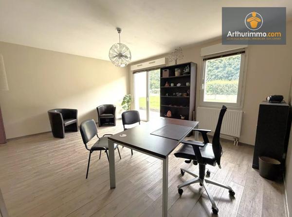 Vente                                                      Appartement
                        
                     2 pièces                      51 m2                     à Compiègne