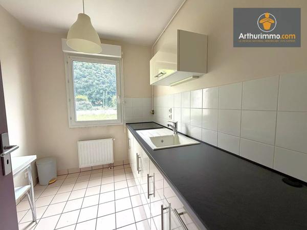 Vente                                                      Appartement
                        
                     2 pièces                      51 m2                     à Compiègne
