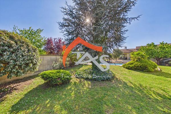 Vente                                                      Villa
                        
                     7 pièces                      198 m2                     à Rive-de-Gier
