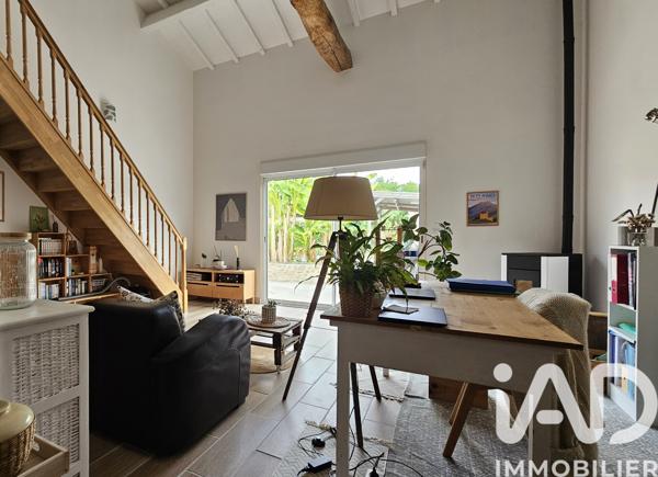 Maison à vendre 6 pièces 185 m² Saint-Yzan-de-Soudiac