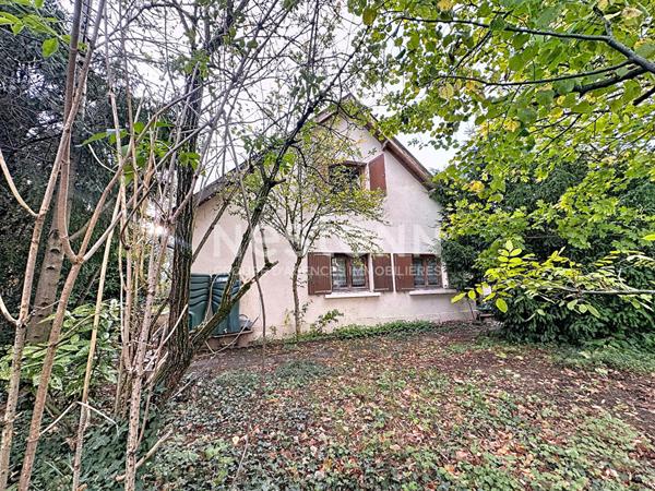 Maison individuelle de 4 Pièces A RENOVER Brossolette - 69500 BRON